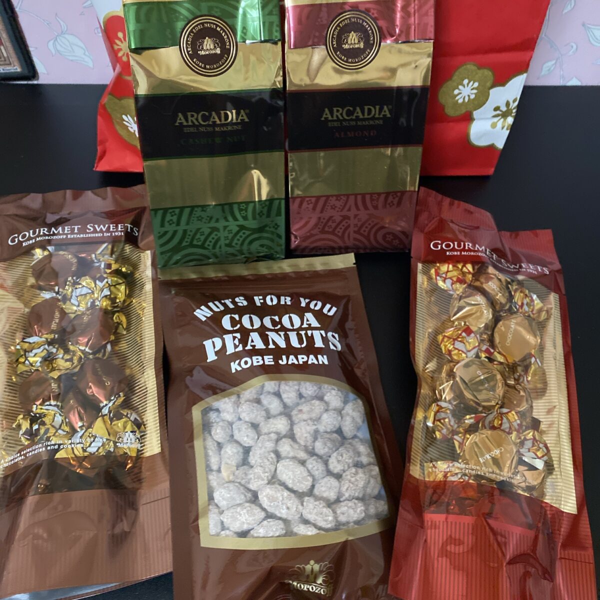 デパートで人気な上、在庫が多く買いやすいモロゾフの福袋