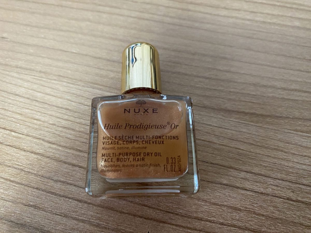 ニュクスのミニボトルがはいってた