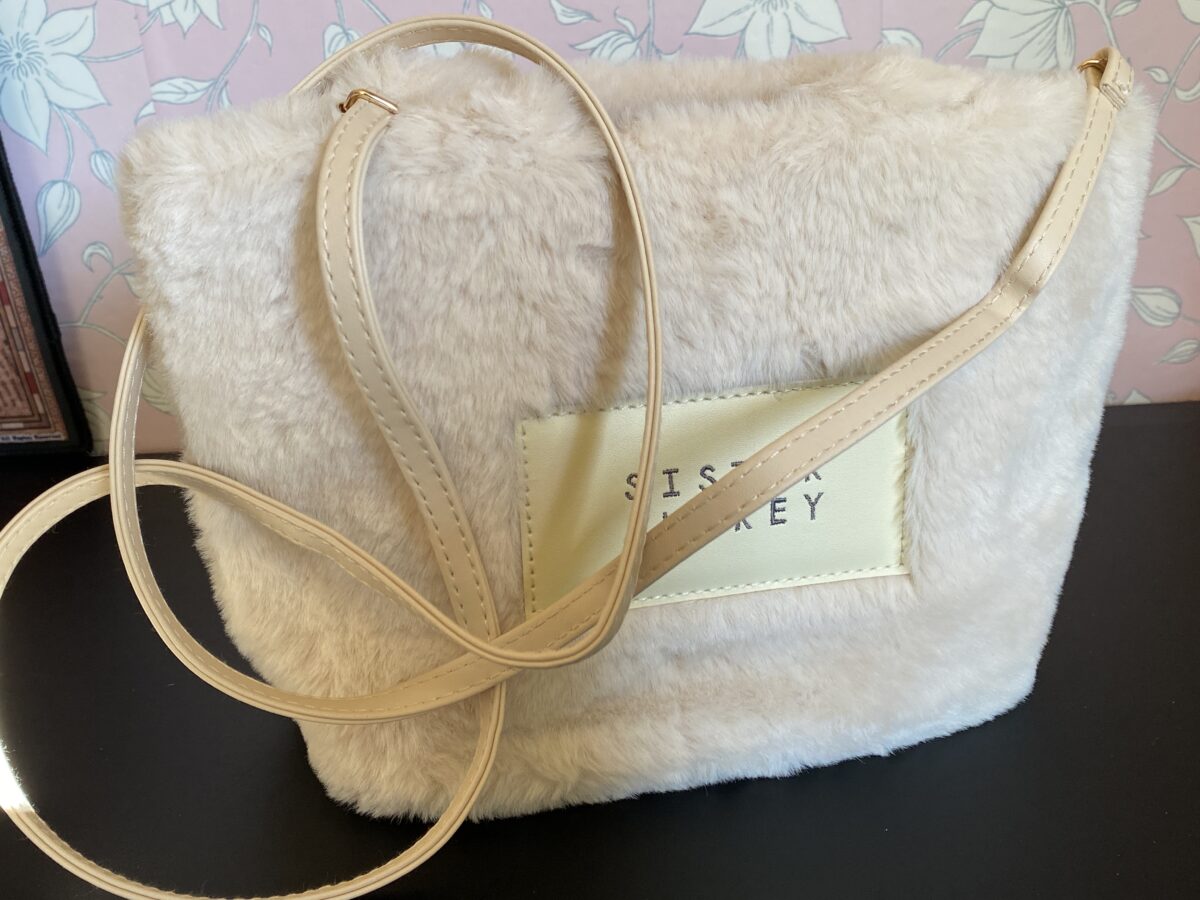 みたらし猫の腹毛バッグ