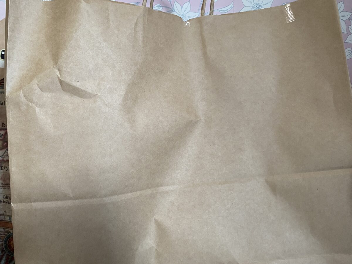 エリエール福袋を購入！茶色の紙袋に入ってた