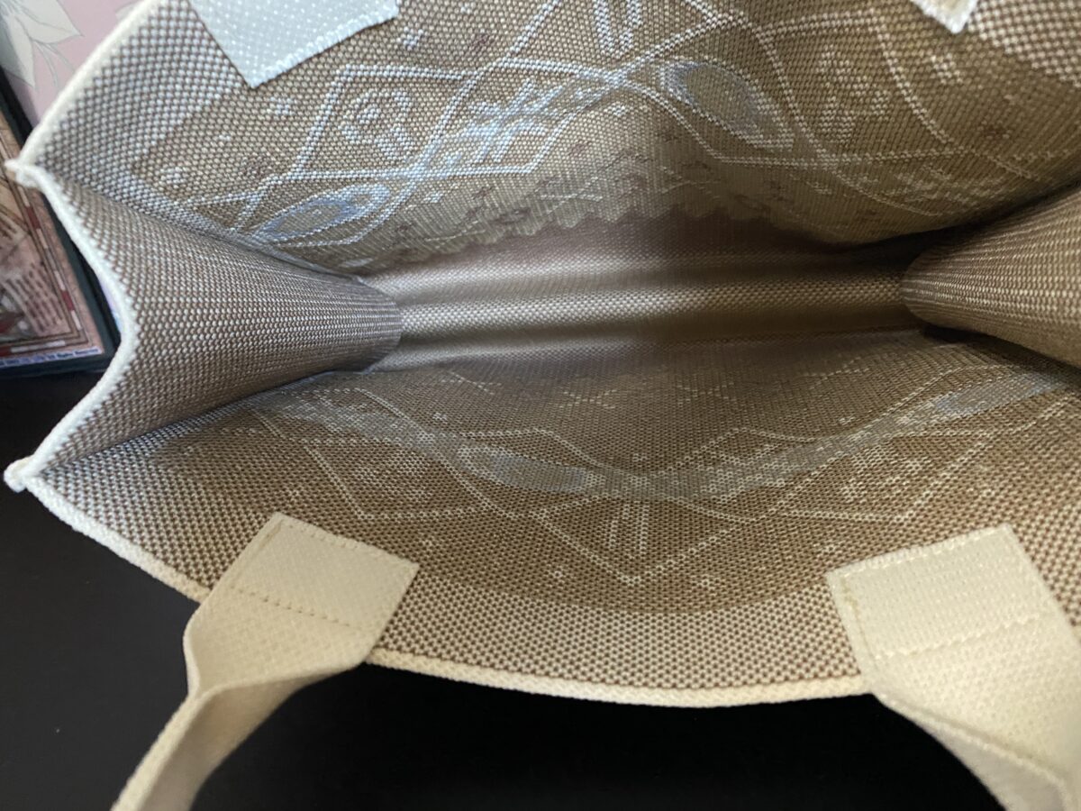 ココスニットバッグの中