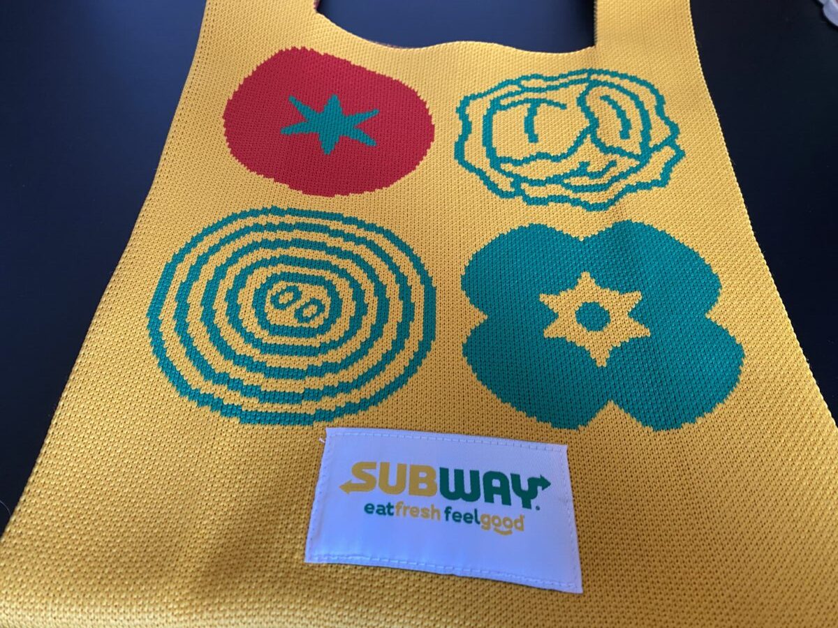 サブウェイのニットバッグ