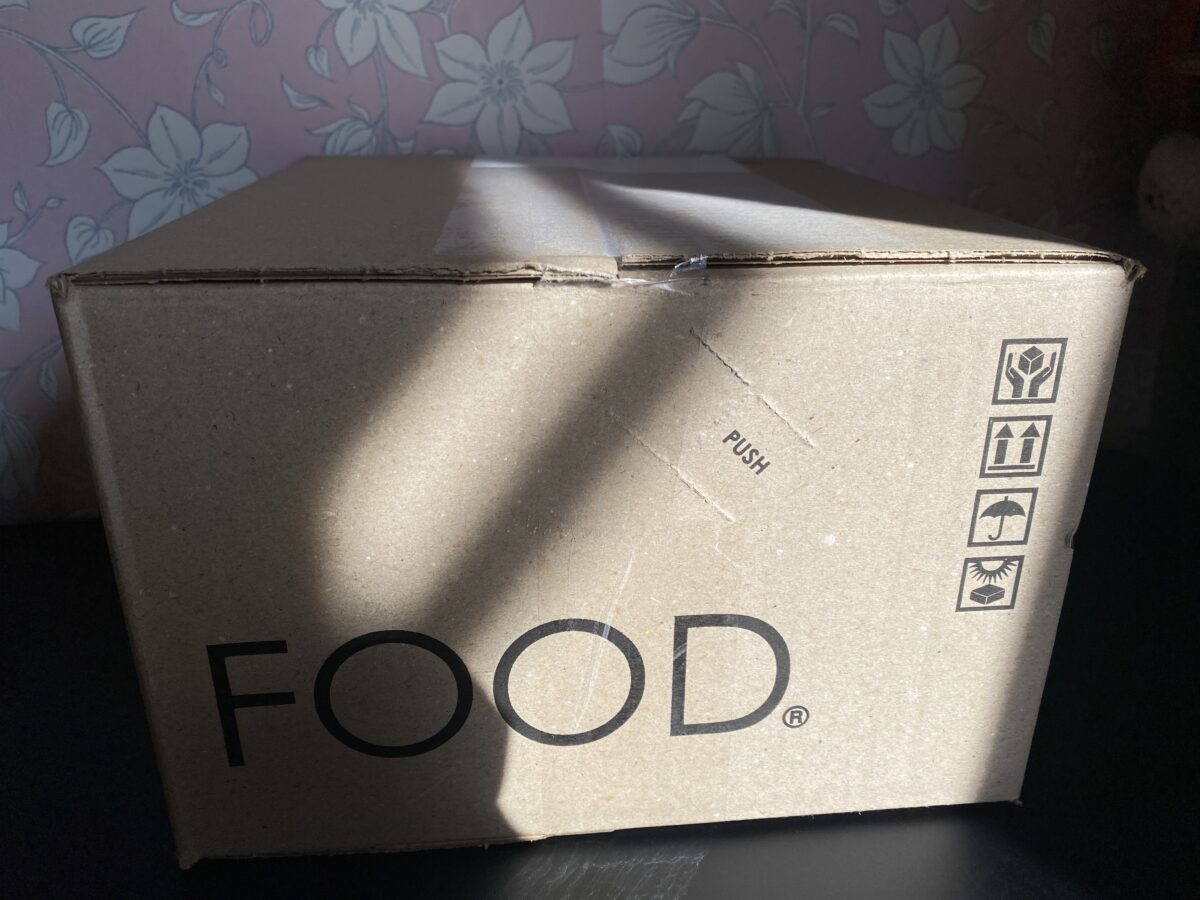 ベースフードの定期便を買ってみたよ