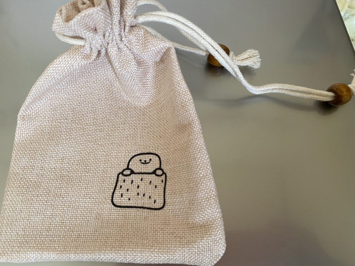 もち吉3500円以上購入でもらったかわいい巾着