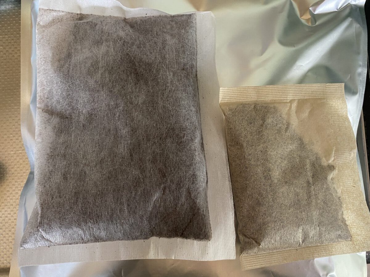 麦茶パックと比べてこのデカさ