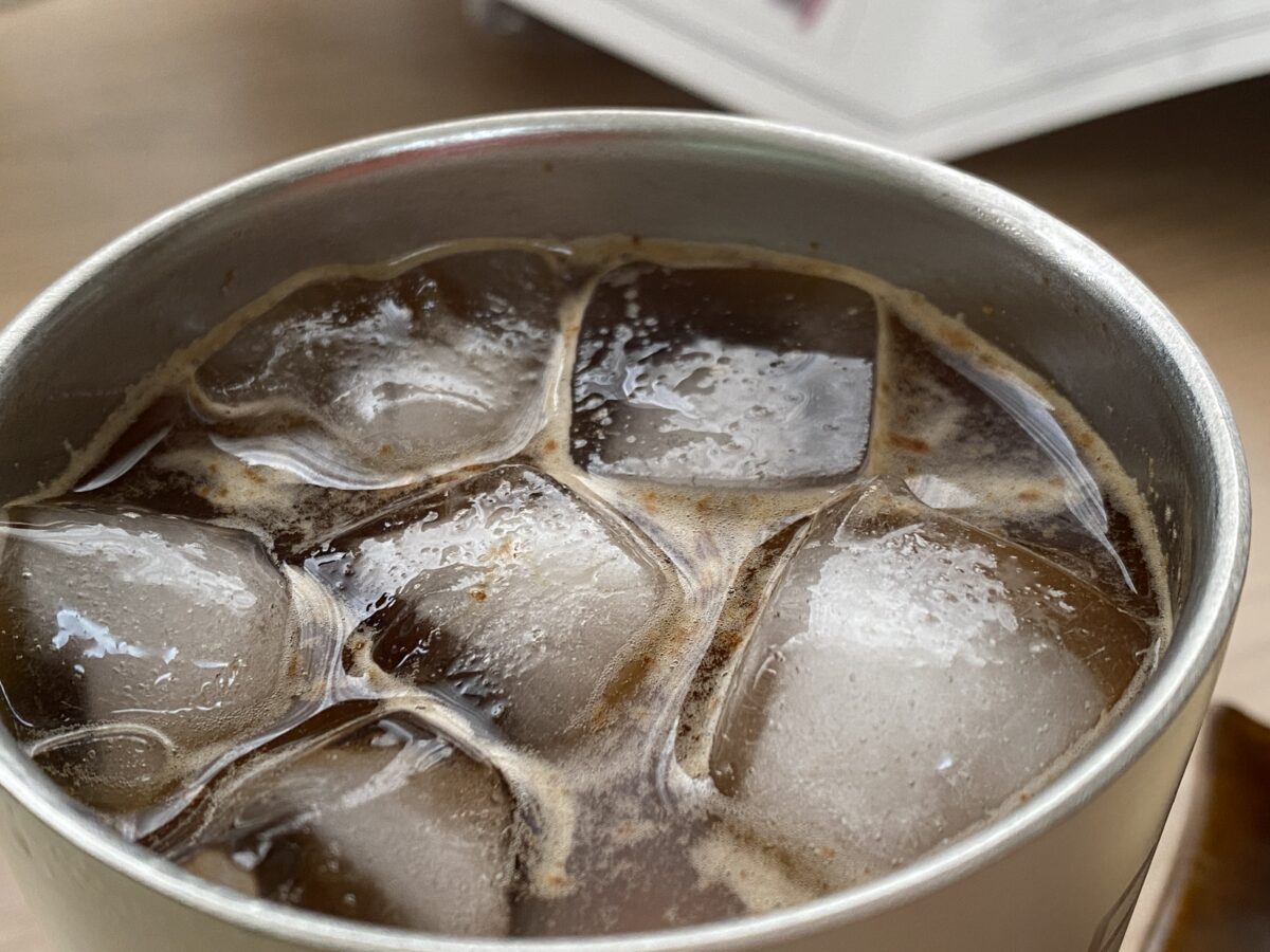カフェメゾンに入っていたアイスコーヒーをいれた