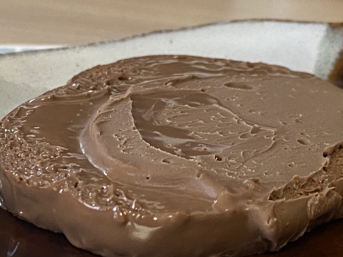 東京ラスクのチョコララスクおいしいけど暑い時期は溶けるので注意